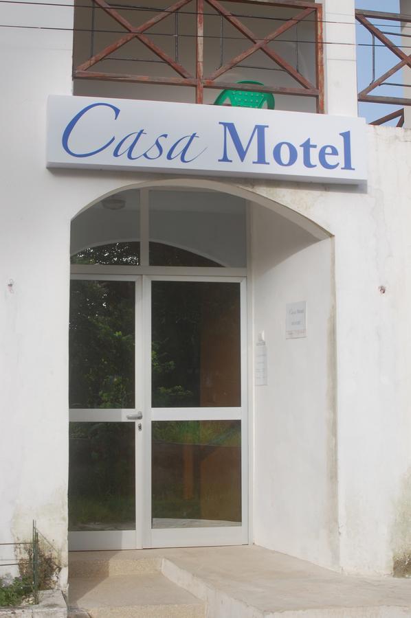 Casa Motel Ziguinchor Buitenkant foto
